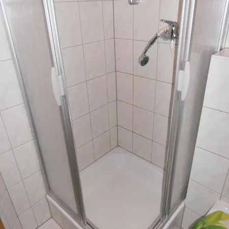 Apartment Gastewohnung 1 *